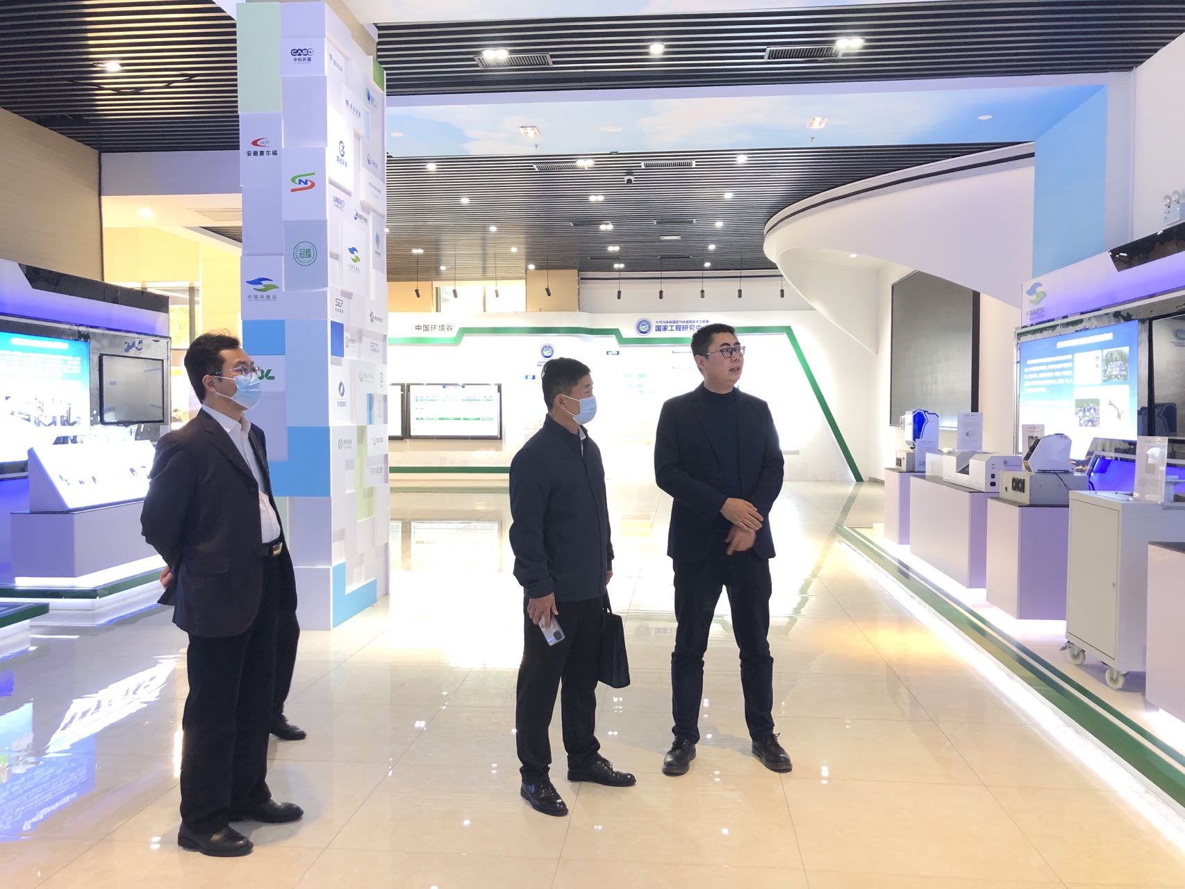 1668560866583623.jpg 1668560866583623.jpg